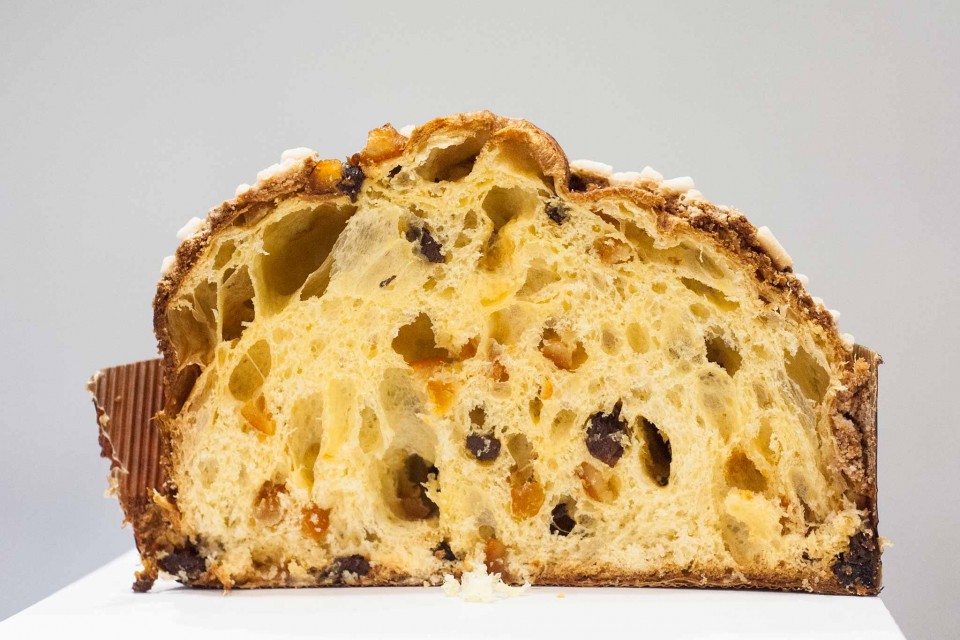 panettone-taglio-nero-vaniglia