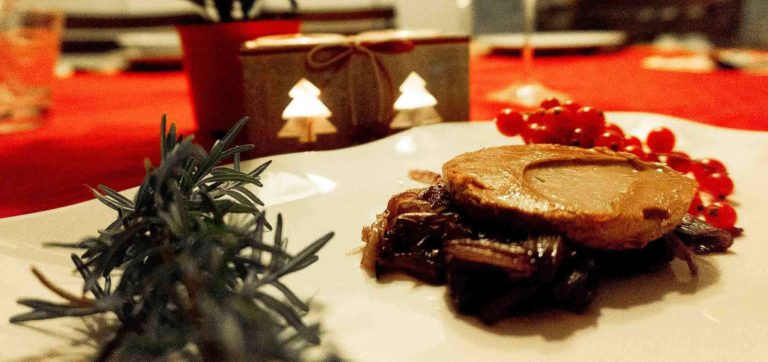 Foie gras, la ricetta con cipolla caramellata e ribes rosso