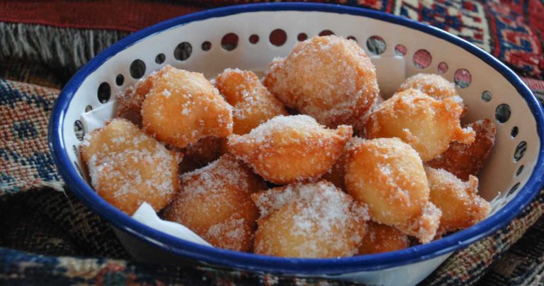 Frittole perfette a Carnevale con la ricetta del 1935 dal diario della nonna di Trieste