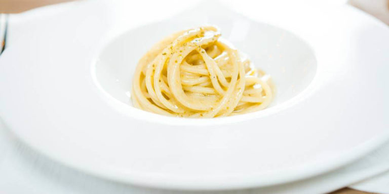 Roma. Cacio e pepe Secondo Tradizione, ma piatti fusion al bistrot di Anthony Genovese