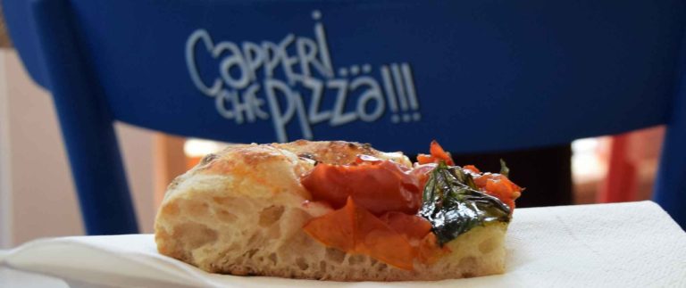 Capperi che Pizza e che prezzi elevati nella nuova pizzeria gourmet che apre a Milano