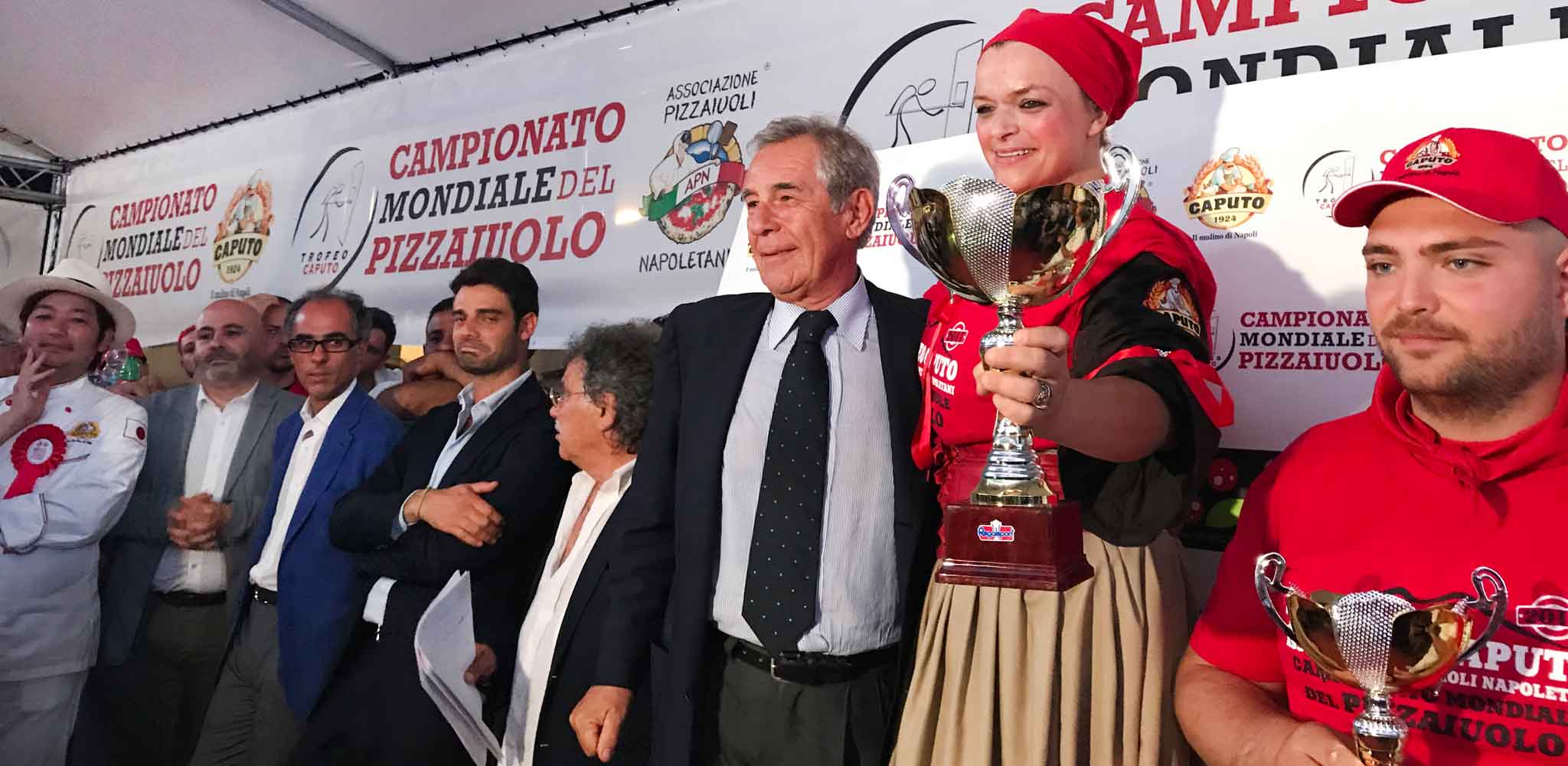 Pizza. Tutte le foto dei vincitori del Campionato Mondiale del Pizzaiuolo Trofeo Caputo 2017