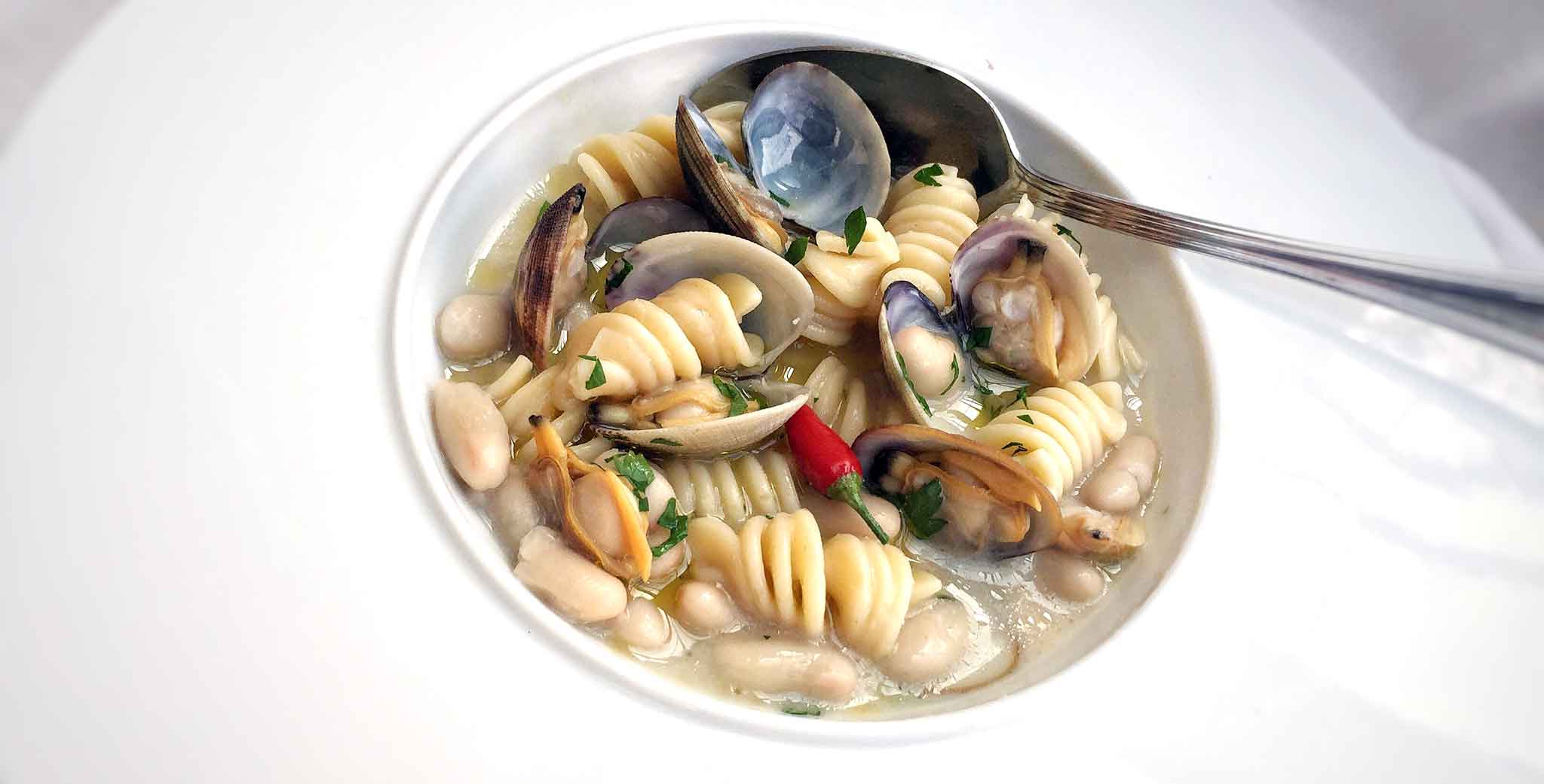 Ricetta. Pasta, fagioli e vongole è perfetta con i fusilli