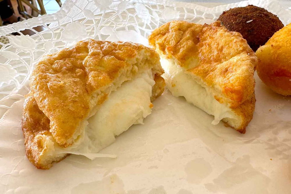 la mozzarella in carrozza del ristorante Nonna Sceppa a Paestum