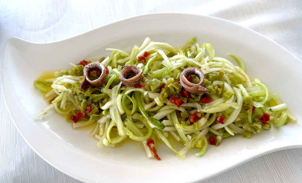 le puntarelle con le alici del ristorante Nonna Sceppa a Paestum