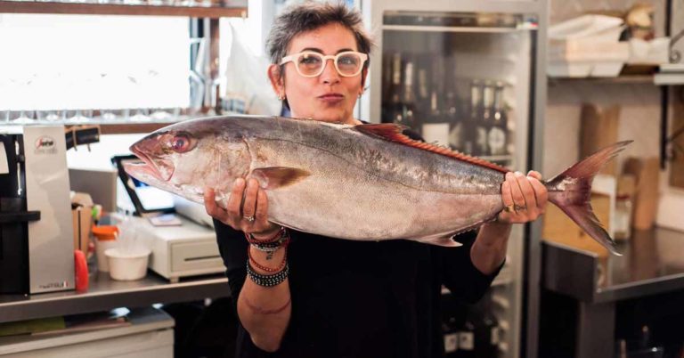 Bologna. Apre Pescheria Aldrovandi e il pesce della Pescheria San Gervasio va in osteria