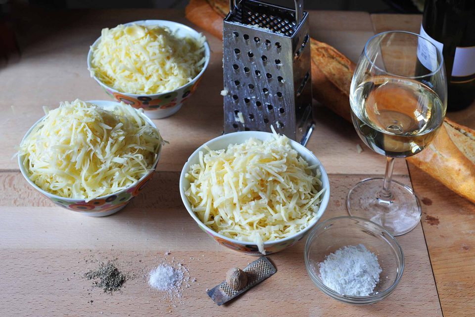 Fonduta Di Formaggio, La Ricetta Che Sconfigge Il Freddo Intenso