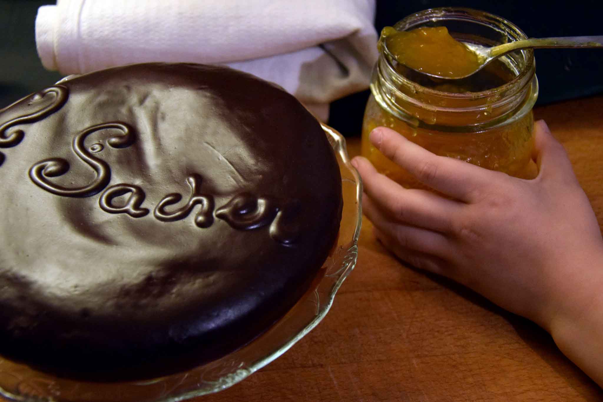 Torta Sacher perfetta con la ricetta per farla a casa come a Vienna