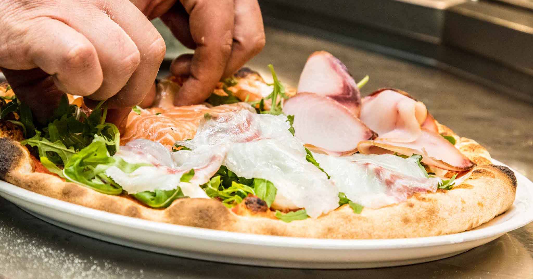 Milano. 5 pizze per dirvi com&#8217;è e quanto costa la pizzeria in Triennale