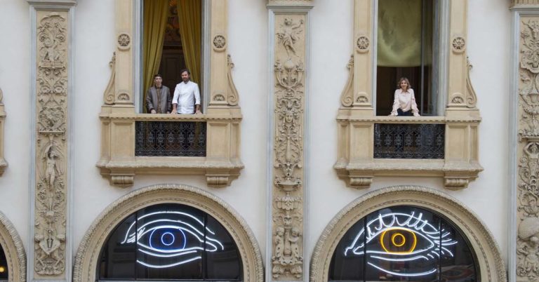 Milano. L&#8217;occhio di Cracco vi guarda in Galleria