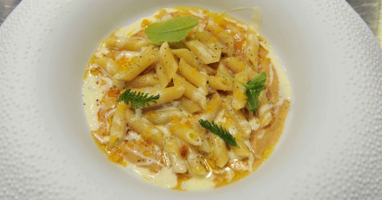 Ricette. Mezze penne al gorgonzola di Antonino Cannavacciuolo