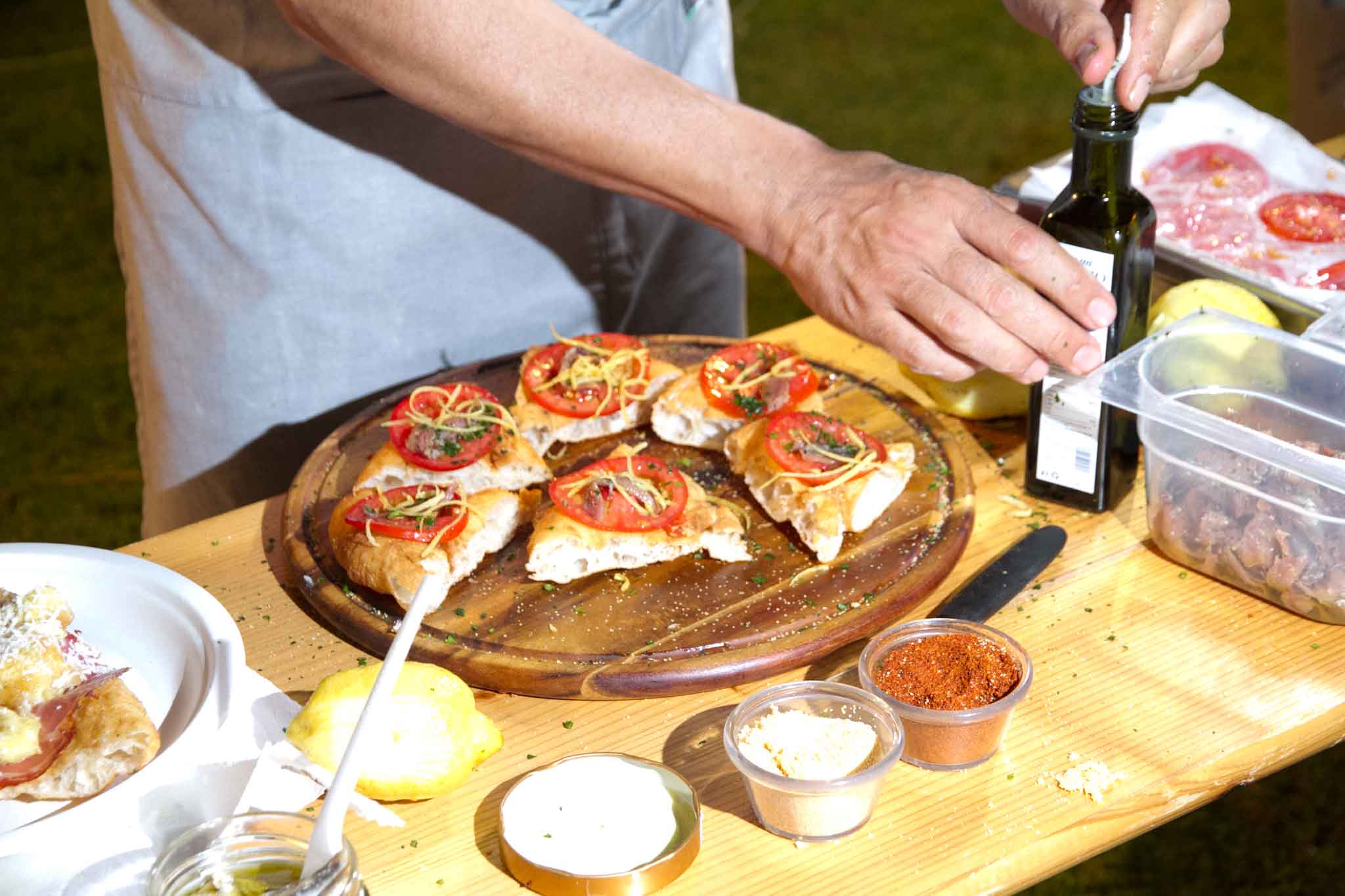 Cilento. La pizza della Dieta Mediterranea è fritta, parola di Pepe e De Simone