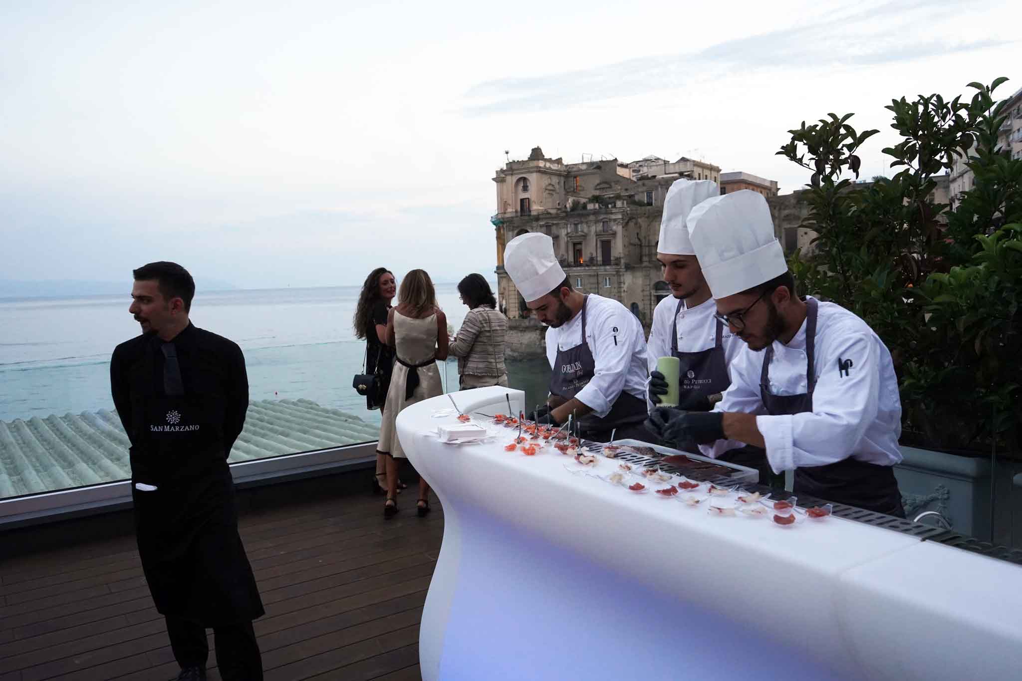 Napoli. L&#8217;insostenibile bellezza della terrazza di Palazzo Petrucci