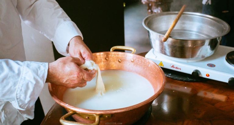 Milano. La mozzarella di bufala street food di Orobianco in Paolo Sarpi