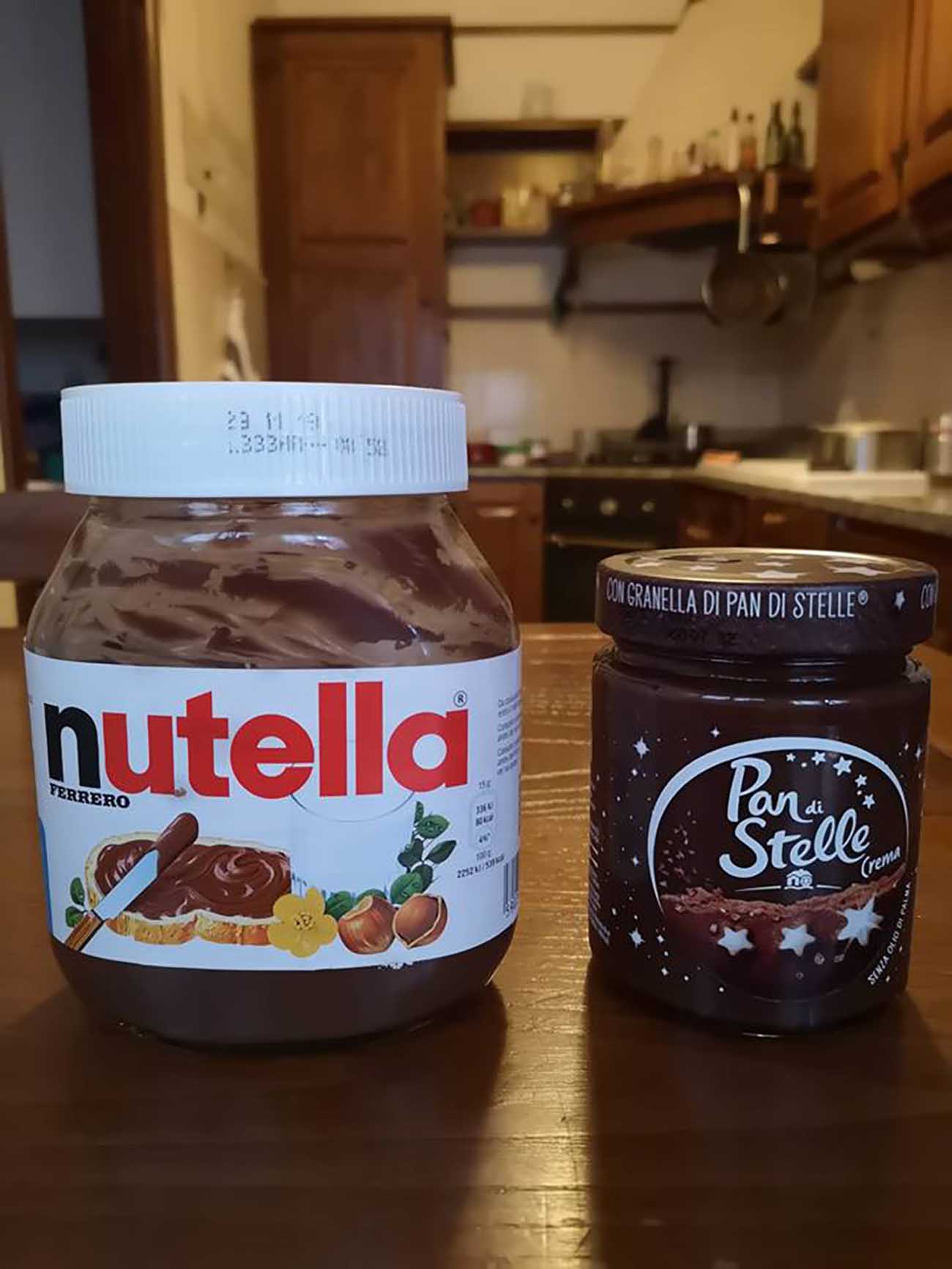 Nutella vs Pan di Stelle. Il post virale raggiunge 10 milioni di utenti