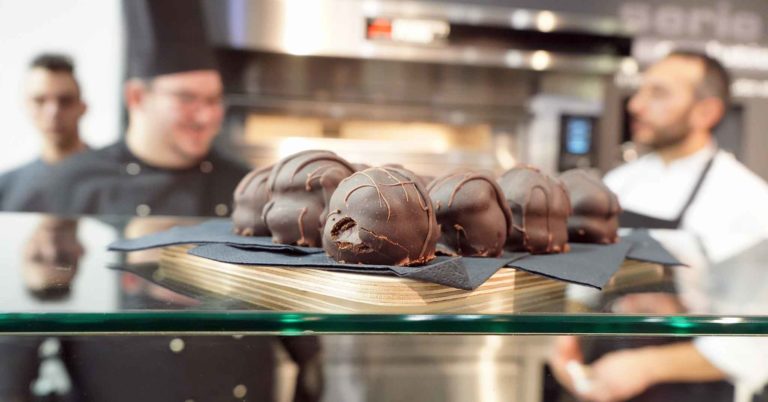 Il mustazzolo salentino, biscotto di pasta frolla al cioccolato