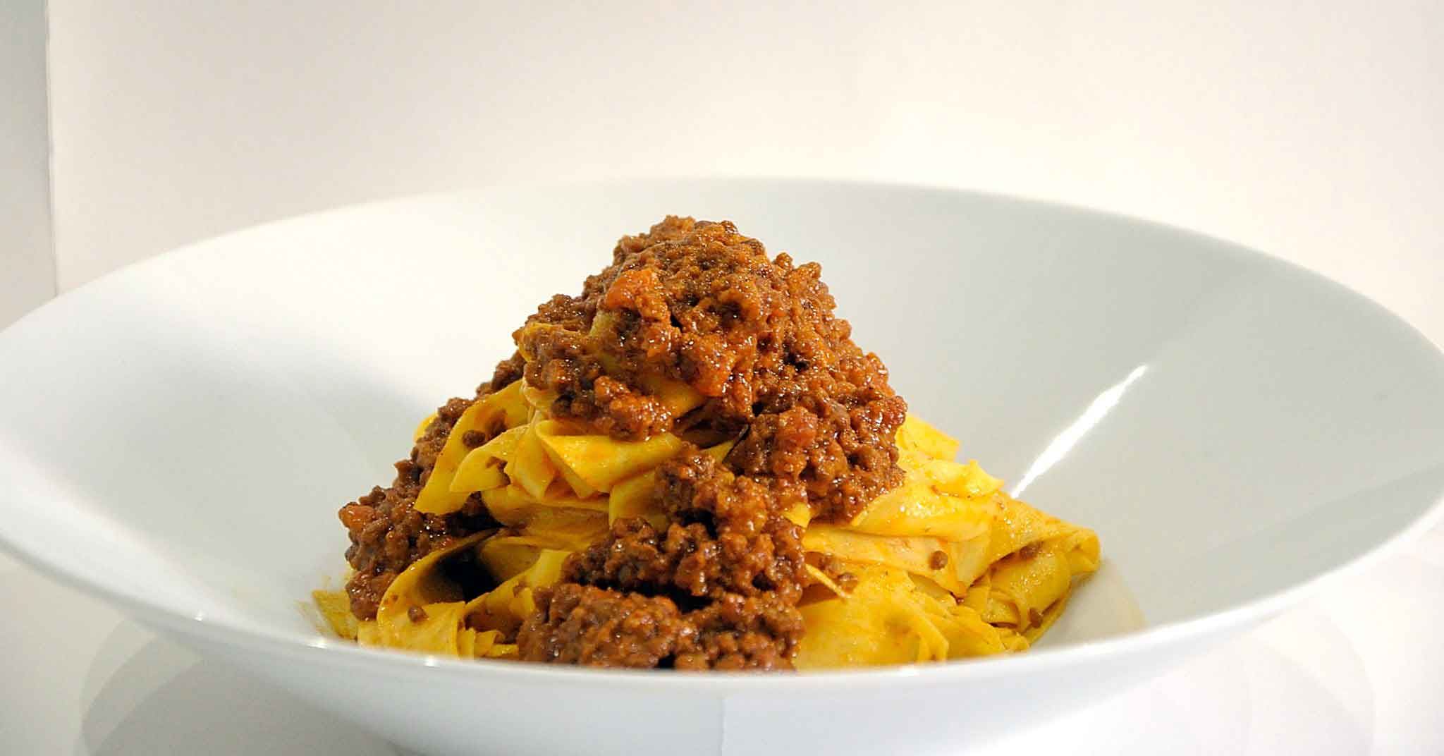 Ragù alla bolognese: la ricetta scientifica spiegata in 5 punti