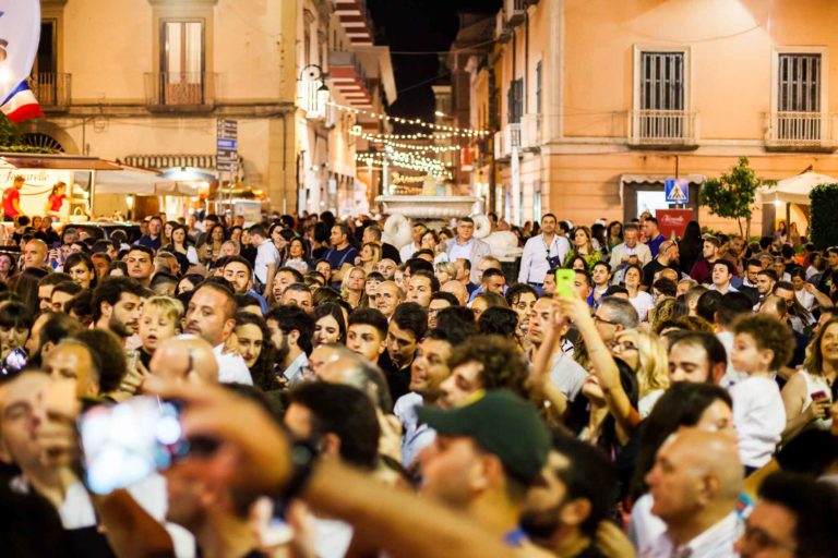 Festa a Vico. Come partecipare alla festa delle feste dal 2 al 4 giugno