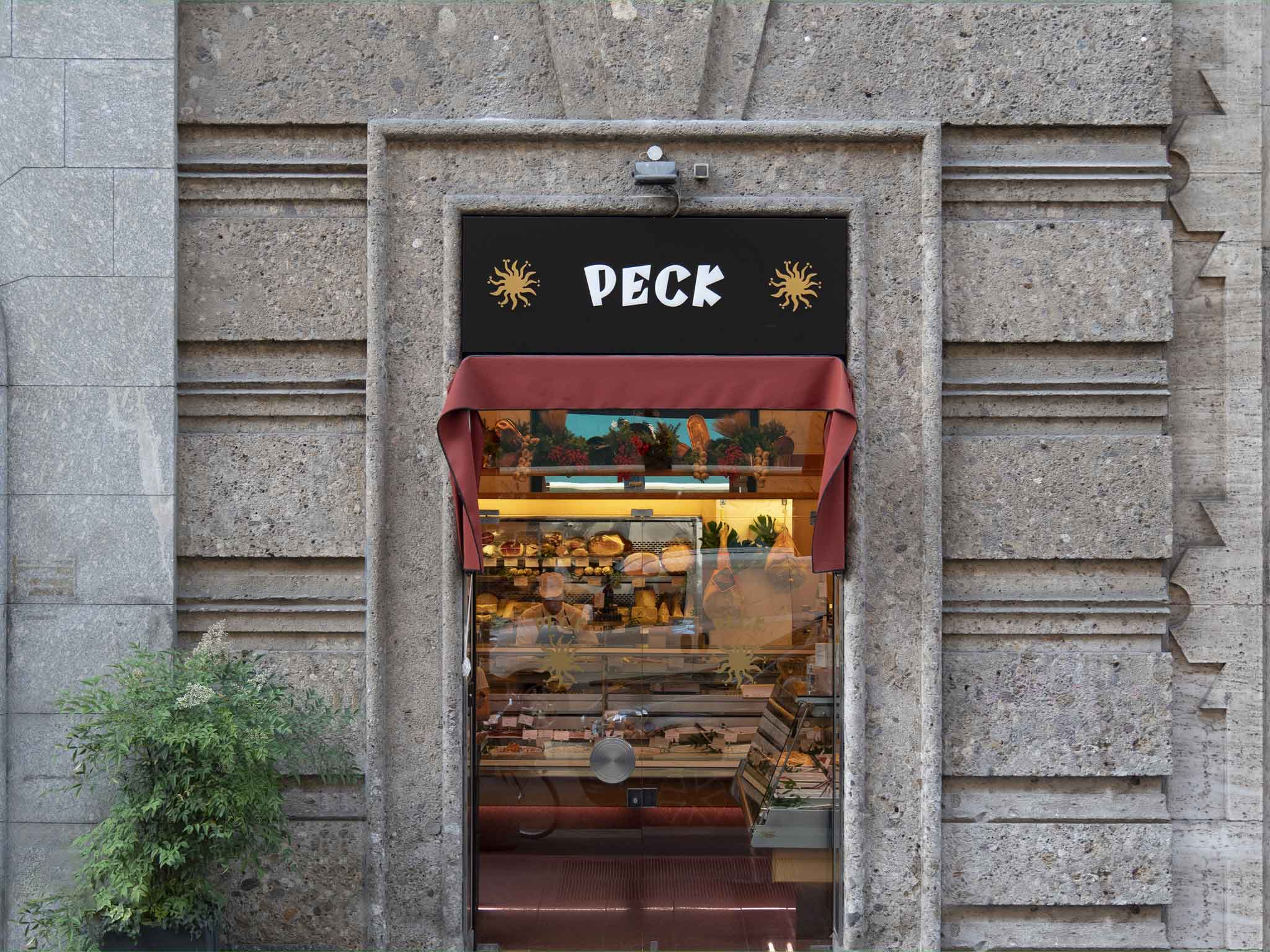 Debiti e chiarimenti da Peck: perdita reale di cassa è 300 mila euro