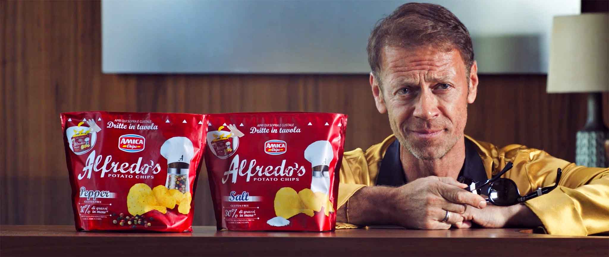 Amica Chips, le patatine stanno dritte in tavola: parola di Rocco Siffredi