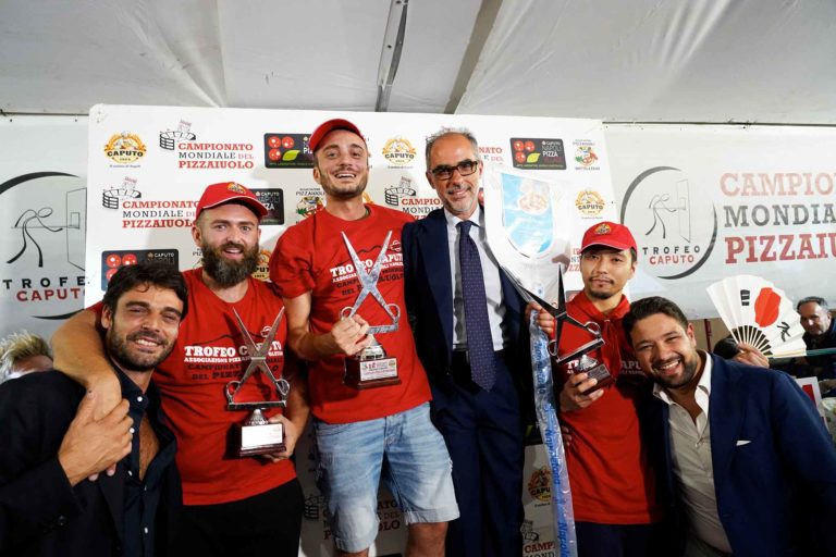 Pizza Contemporanea. Peppe Cutraro è Campione del Mondo