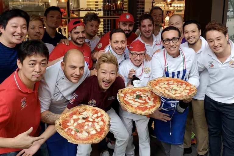 Pizza. La nuova apertura di Gino Sorbillo a Tokyo è un successo