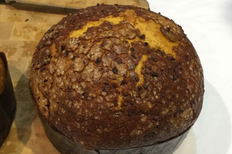 Il panettone di Carlo Cracco poteva essere solo un Panfico