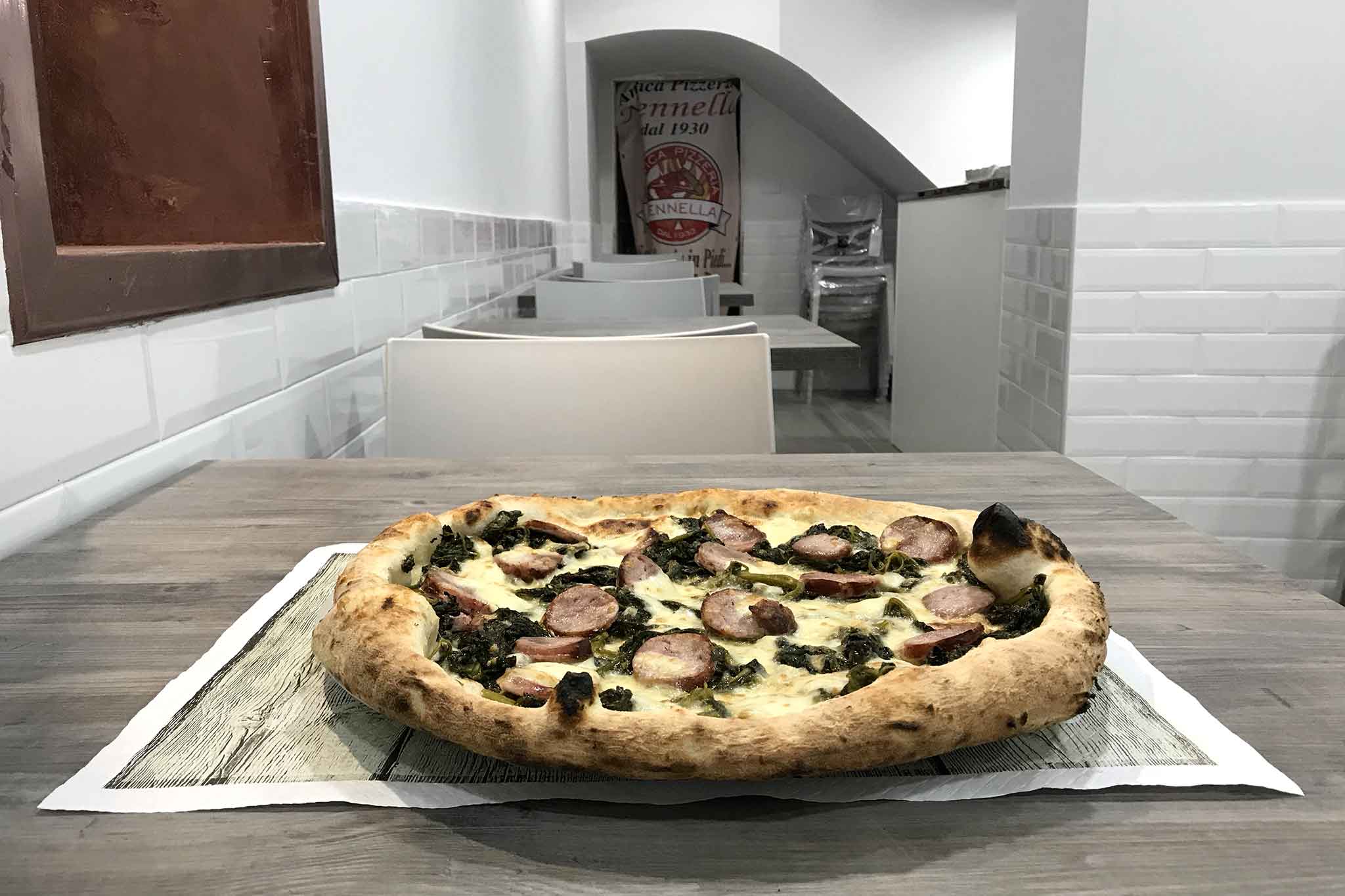 Nennella apre una nuova pizzeria nei Quartieri Spagnoli a Napoli