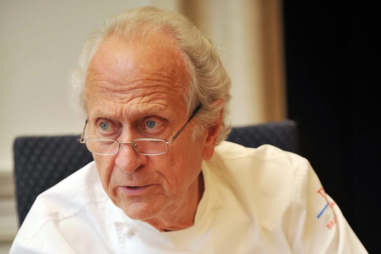 Morto Michel Roux, tristellato Michelin che ha portato la cucina inglese nel mondo