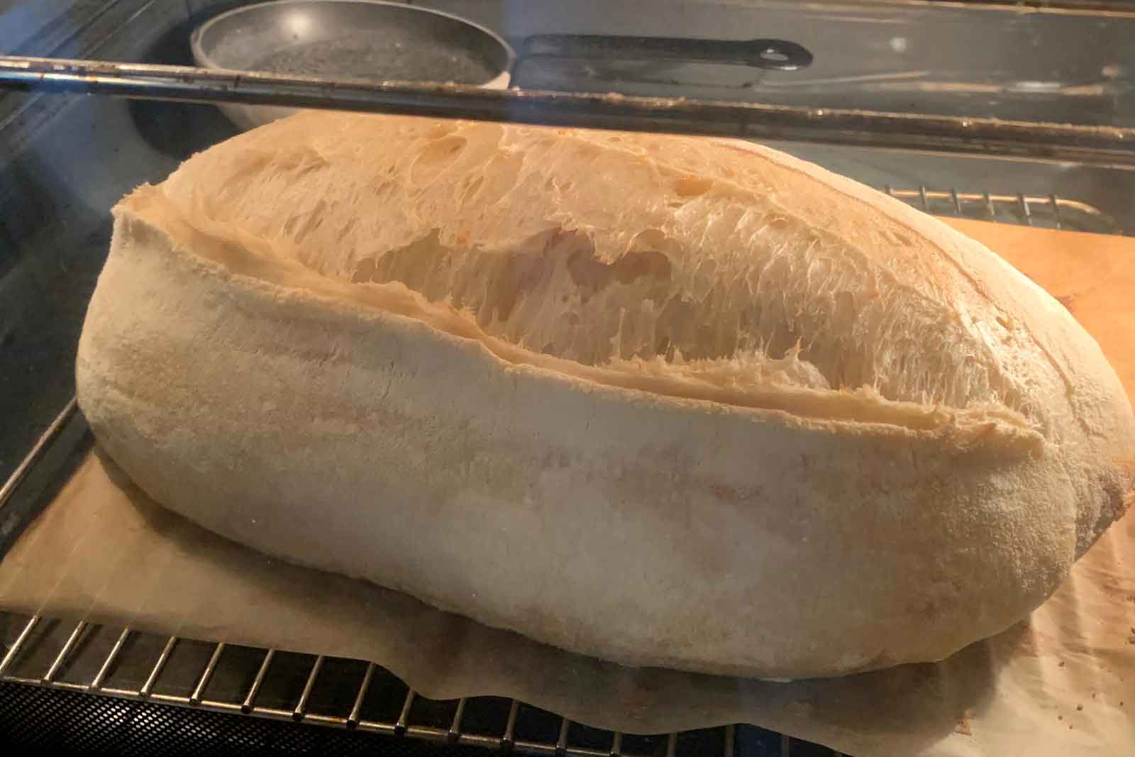 Lezioni di Pane. La ricetta per il forno di casa di Luca Pezzetta