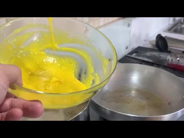 Carbonara. La ricetta con gli spaghetti di Mister Mario (video)