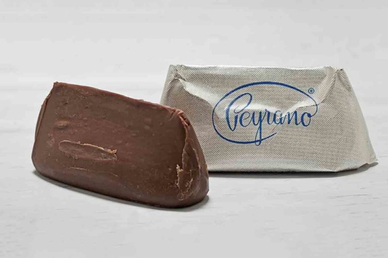 Coronavirus. I gianduiotti di Peyrano e il regalo a Mina