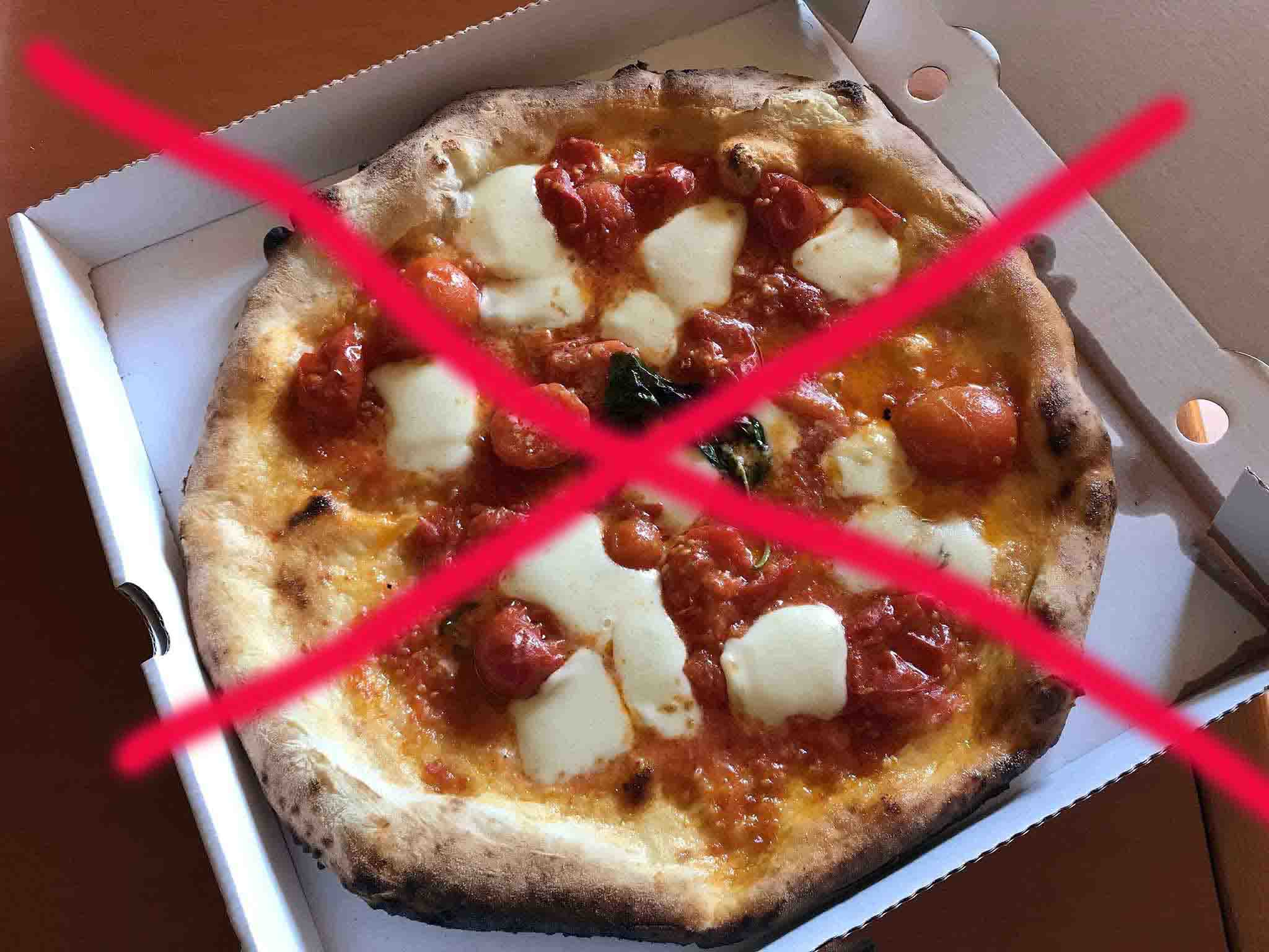 De Luca: niente pizza a casa, ma rimborso di 2 mila euro per pizzeria. Aperture a metà maggio