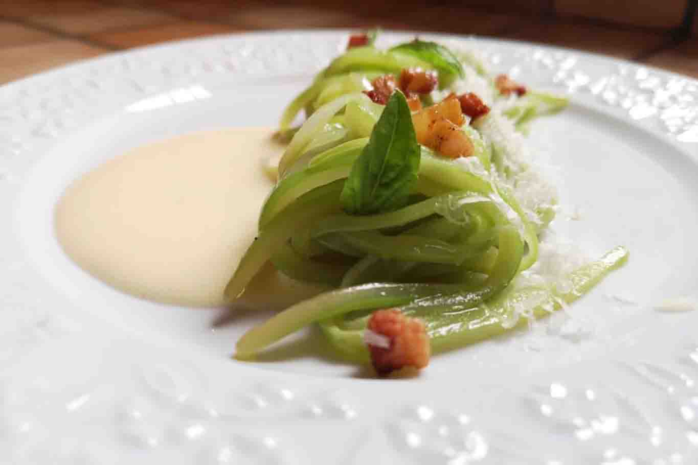 Zucchinella alla carbonara, la ricetta stellata di Fabio Pesticcio