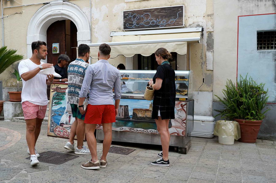 Bancarella: elogio dello street food napoletano con Top 5 dei pezzi migliori