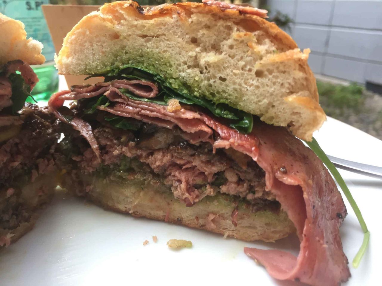 giga burger manzo pastrami delivery valley sezione