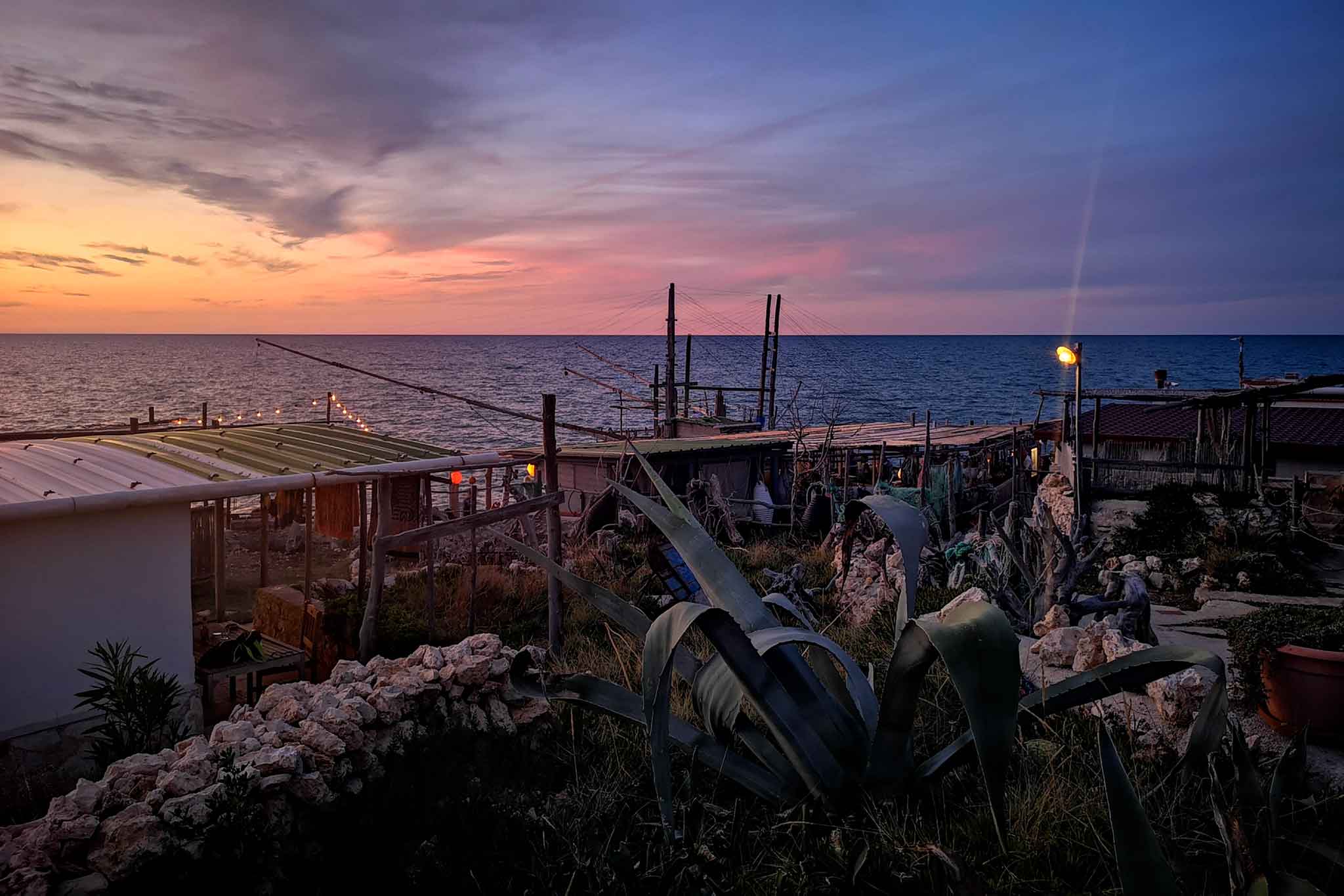 Puglia: il pesce al trabucco di Mimì e negli storici trabucchi del Gargano