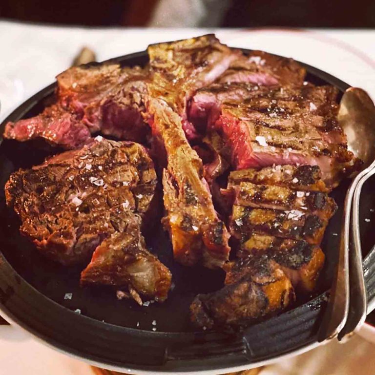 Bistecca alla fiorentina è Pat: quanta carne si alleva in Toscana