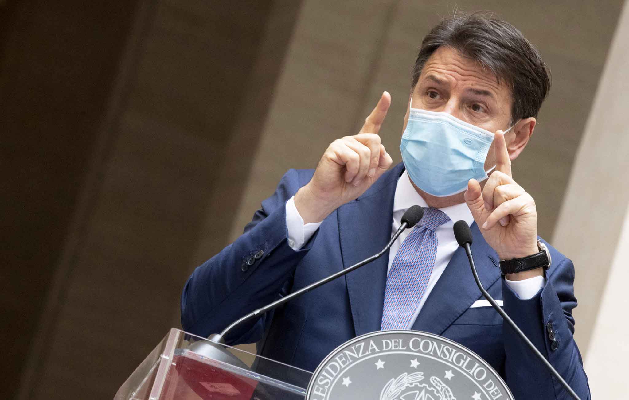 Ristoranti e nuovo Dpcm: Giuseppe Conte spiega perché lo stop alle 18