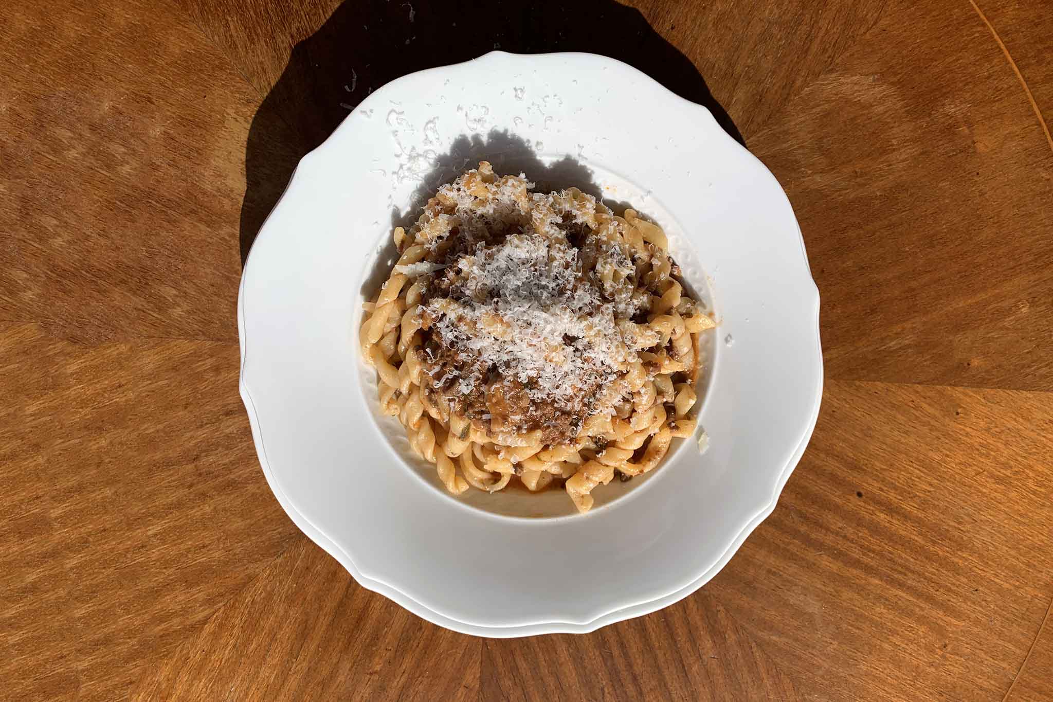 Ragù alla Bolognese: ricetta alleggerita del tipico condimento emiliano