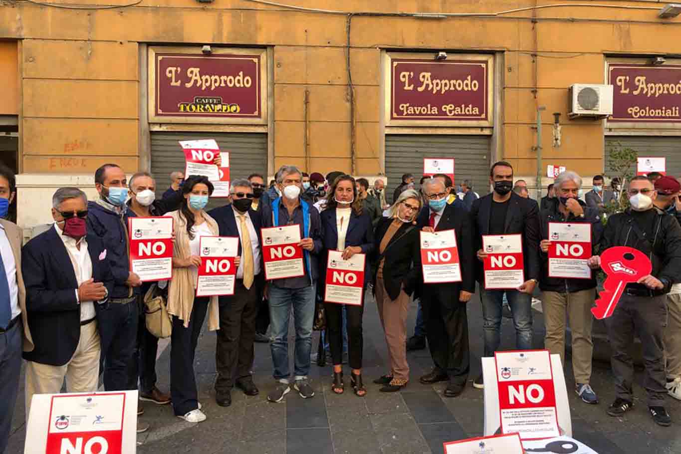 Nuovo Dpcm anti Covid. Divieto di fila davanti a ristoranti e pizzerie