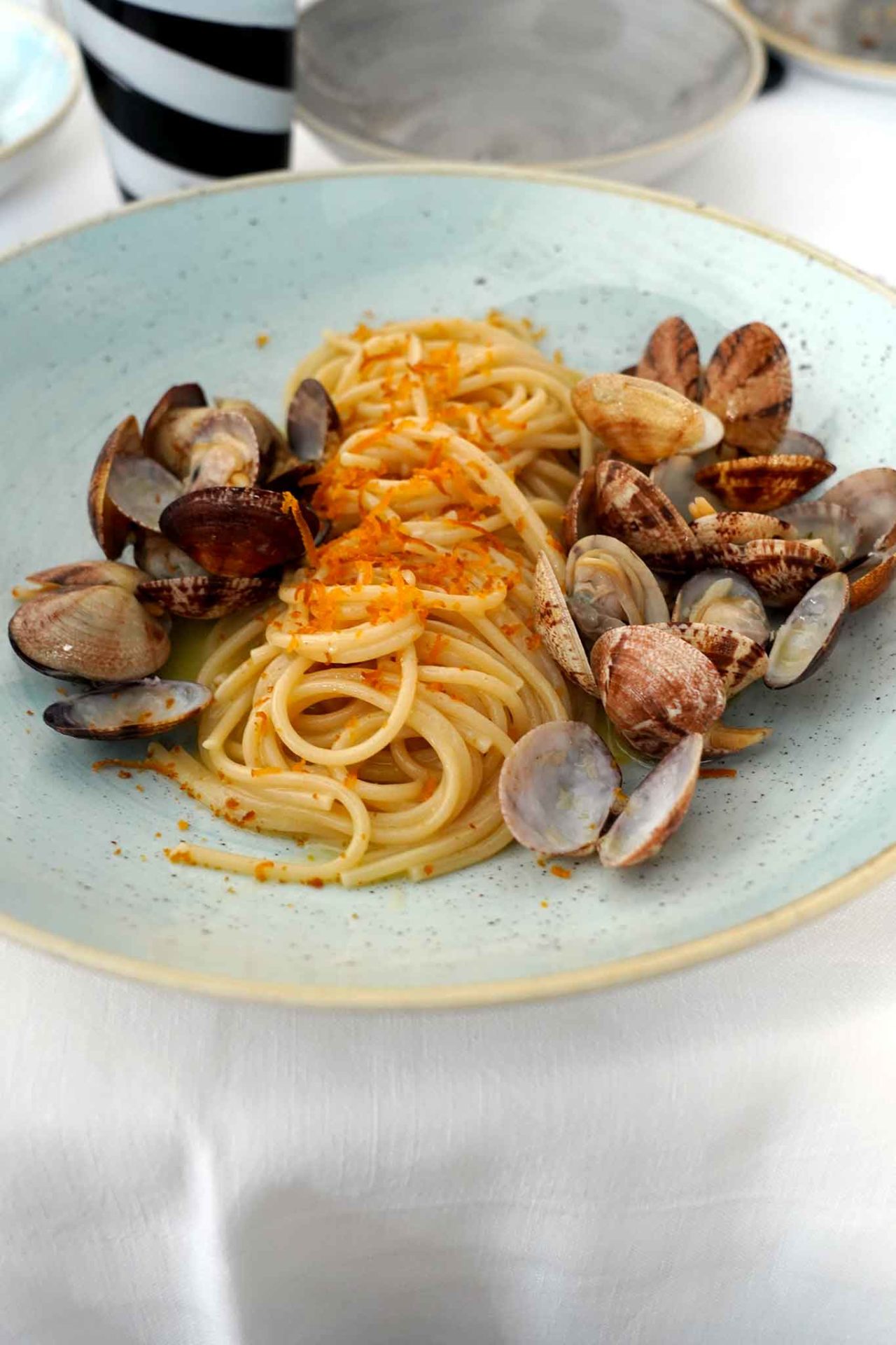 spaghetti vongole e bottarga Pescheria