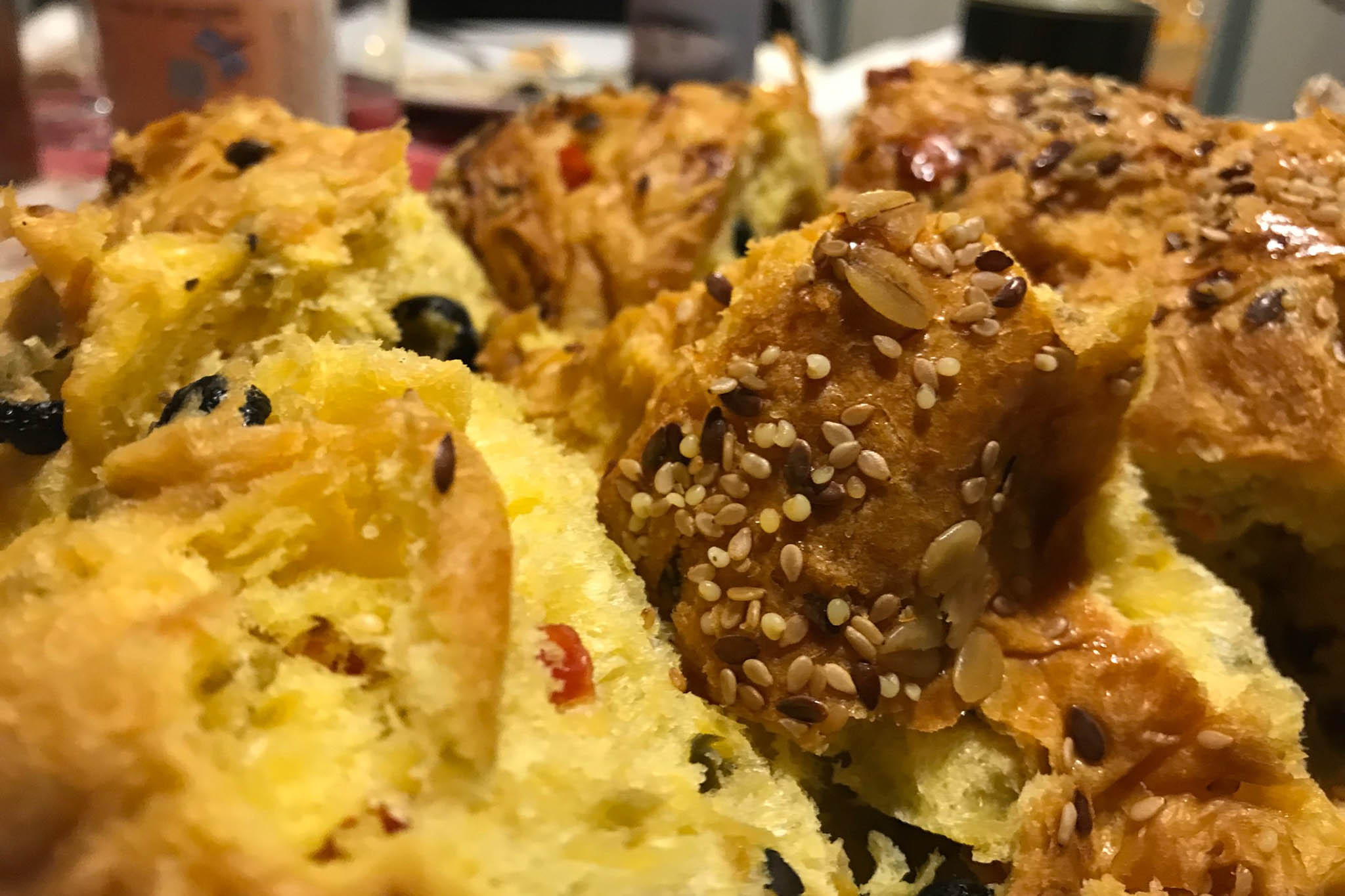 Panettone salato alle verdure: non può chiamarsi così ma ci ha conquistati