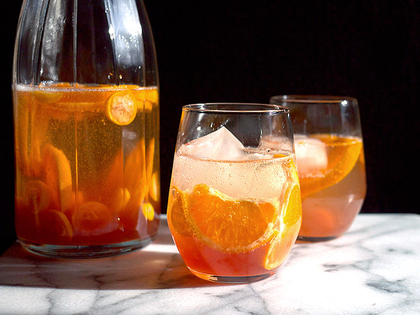 Sangria di Natale: un cocktail insolito per l’aperitivo di Natale e Capodanno