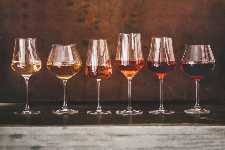 Cerasuolo d’Abruzzo: 10 etichette imperdibili del vino rosa per eccellenza