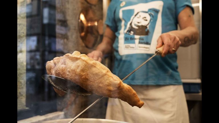 Pizza fritta a casa di Gino Sorbillo. Impasto e cottura: occhio a 5 errori