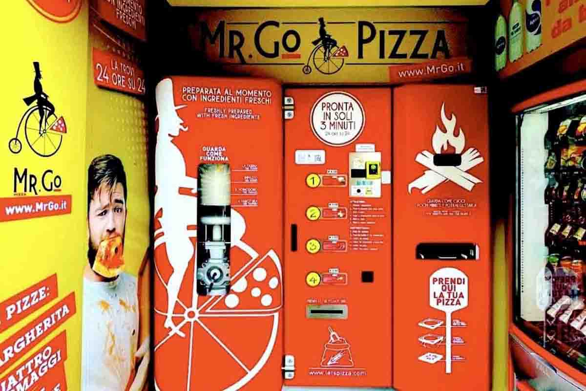 Dov’è e come funziona il distributore automatico della pizza a Roma. Video