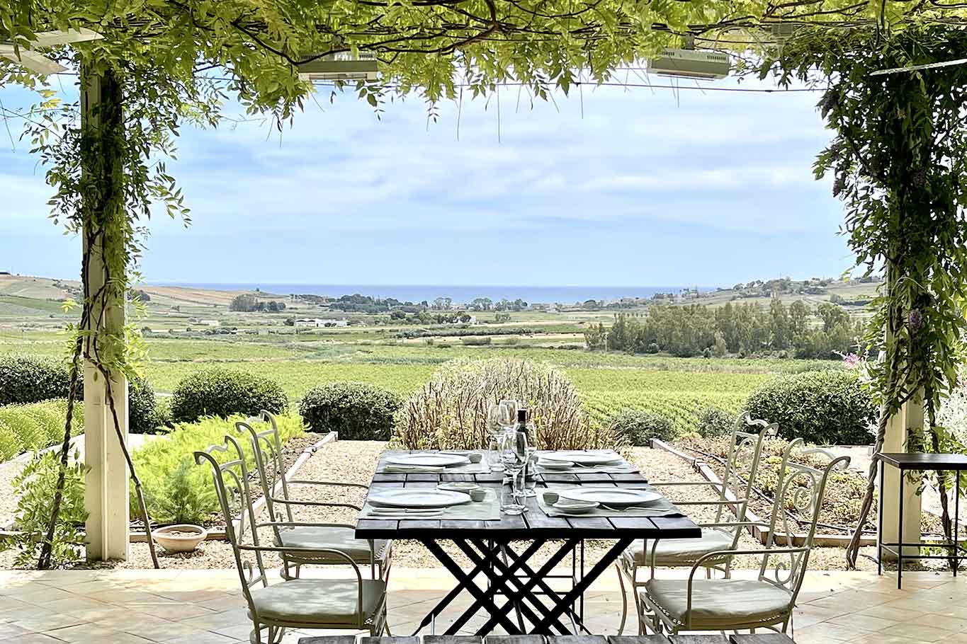 Foresteria di Casa Planeta a Menfi per conoscere cucina e vini della Sicilia