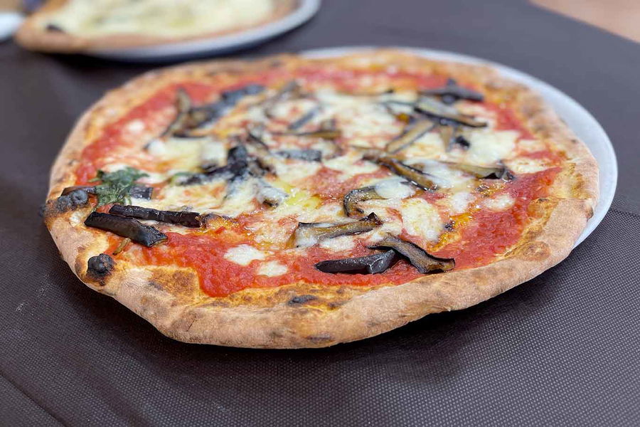 Pizzeria del Popolo a Napoli: la pizza della tradizione ottima ed economica