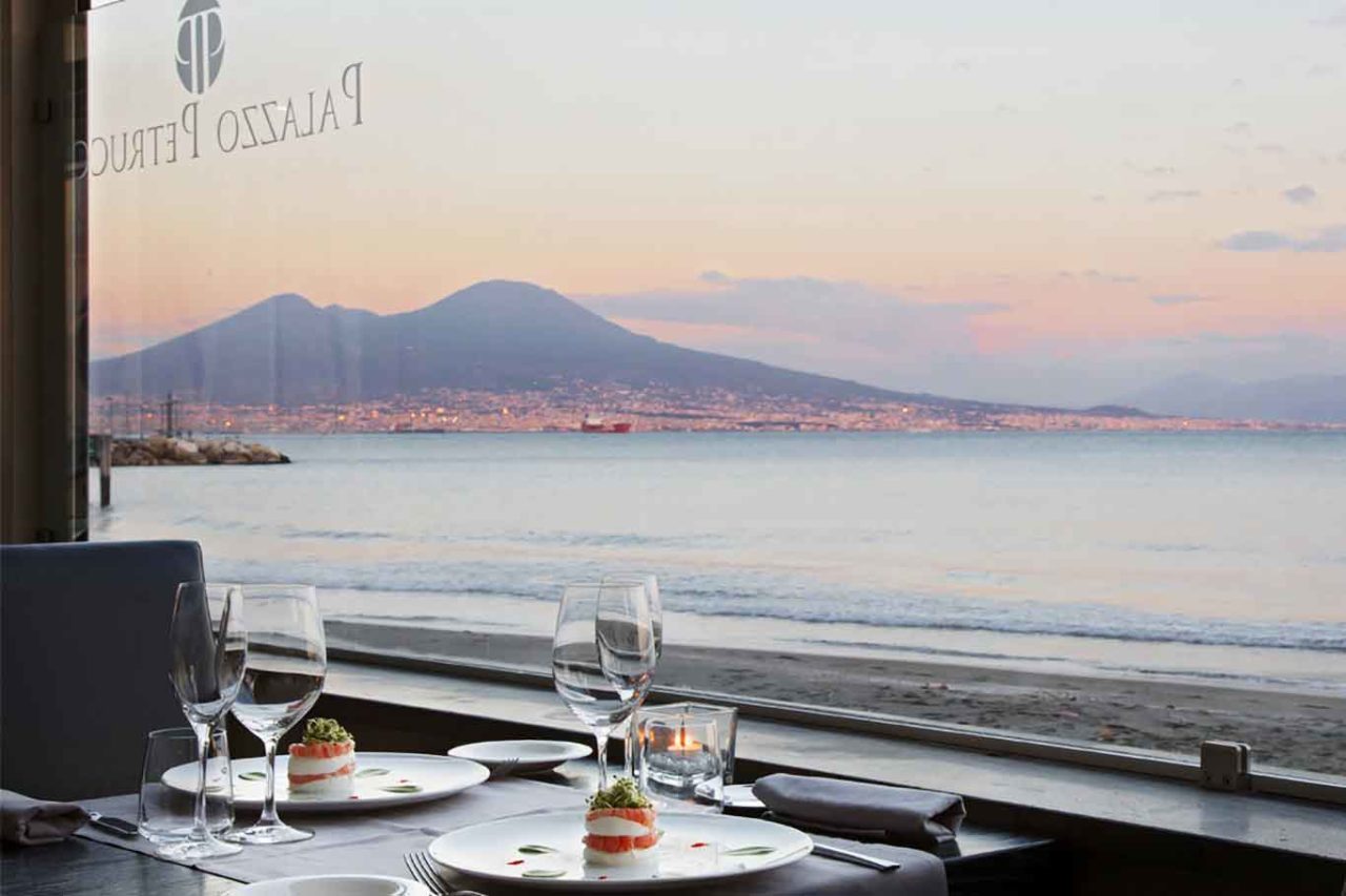 Menu e prezzi San Valentino 2022: Palazzo Petrucci a Napoli